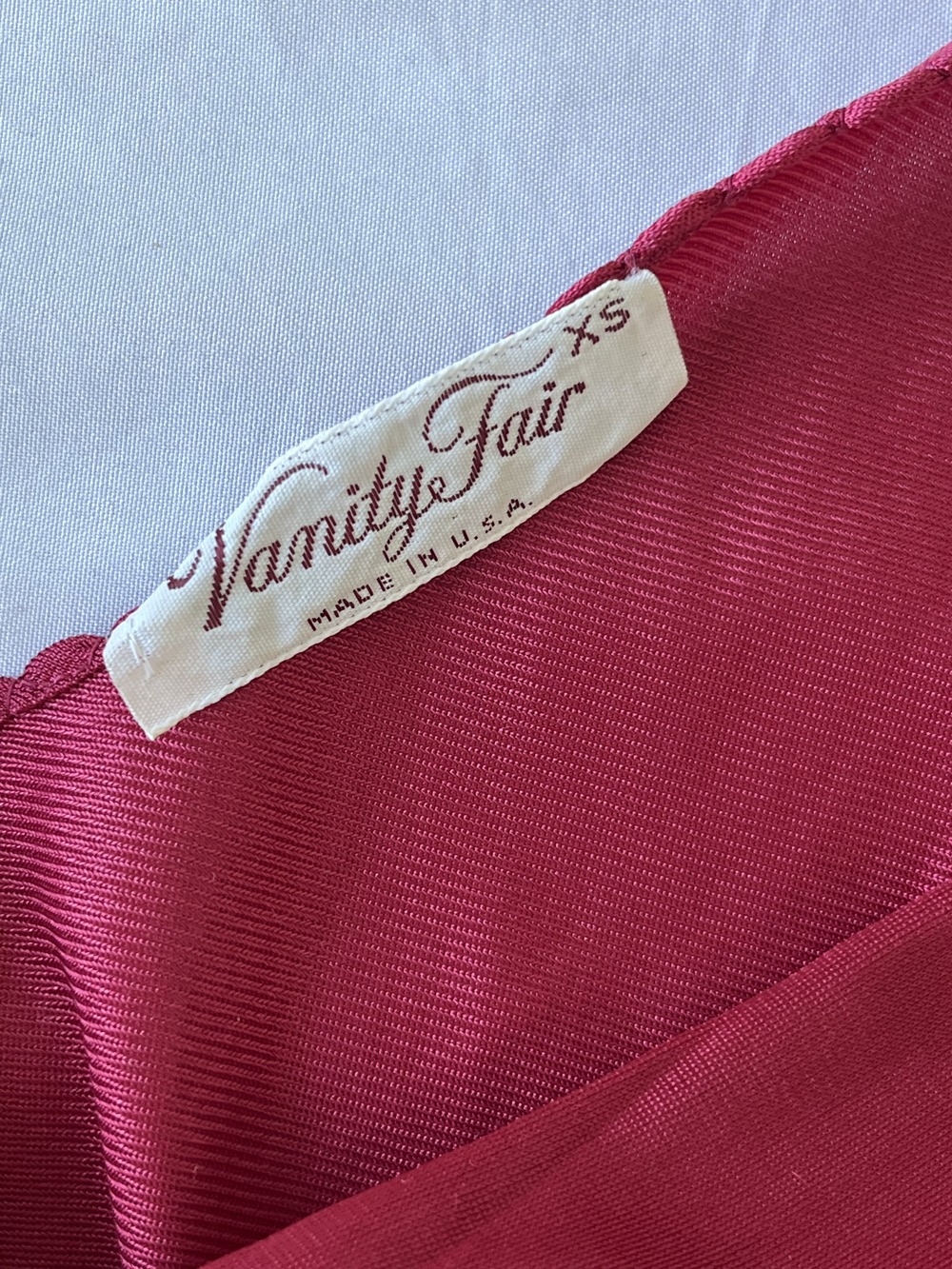 Vintage Vanity Fair Red Satin Slip Dress - Floral Applique Nightgown - Size XS - Picture 8 of 9